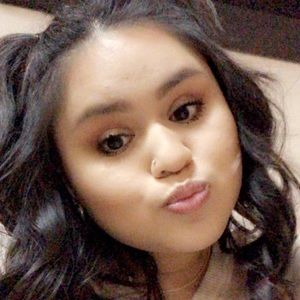 Meet your Posher, Nadia